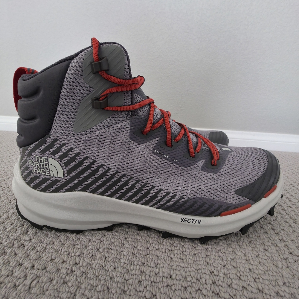 NEW Men’s VECTIV™ Fastpack Mid Waterproof Boots SIZE 13